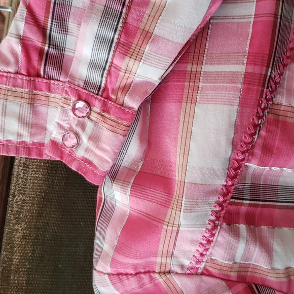 Cowgirl collection by lammie..size small cowgirl shirt. - Picture 5 of 5